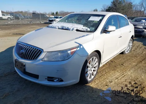 2013 Buick Lacrosse Premium 1 Group из США, поврежденный, VIN 1G4GF5E33DF221331